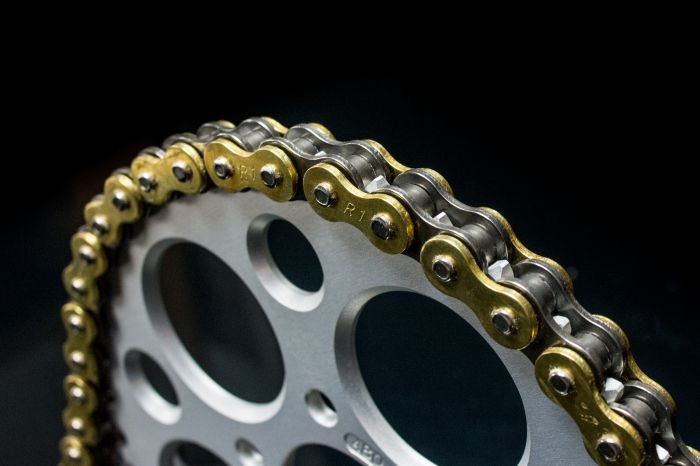 RENTHAL MX Chain R1 415 - 112L - Durable Motorcycle Chain for Off - Road & MX Bikes - Moto - House MX