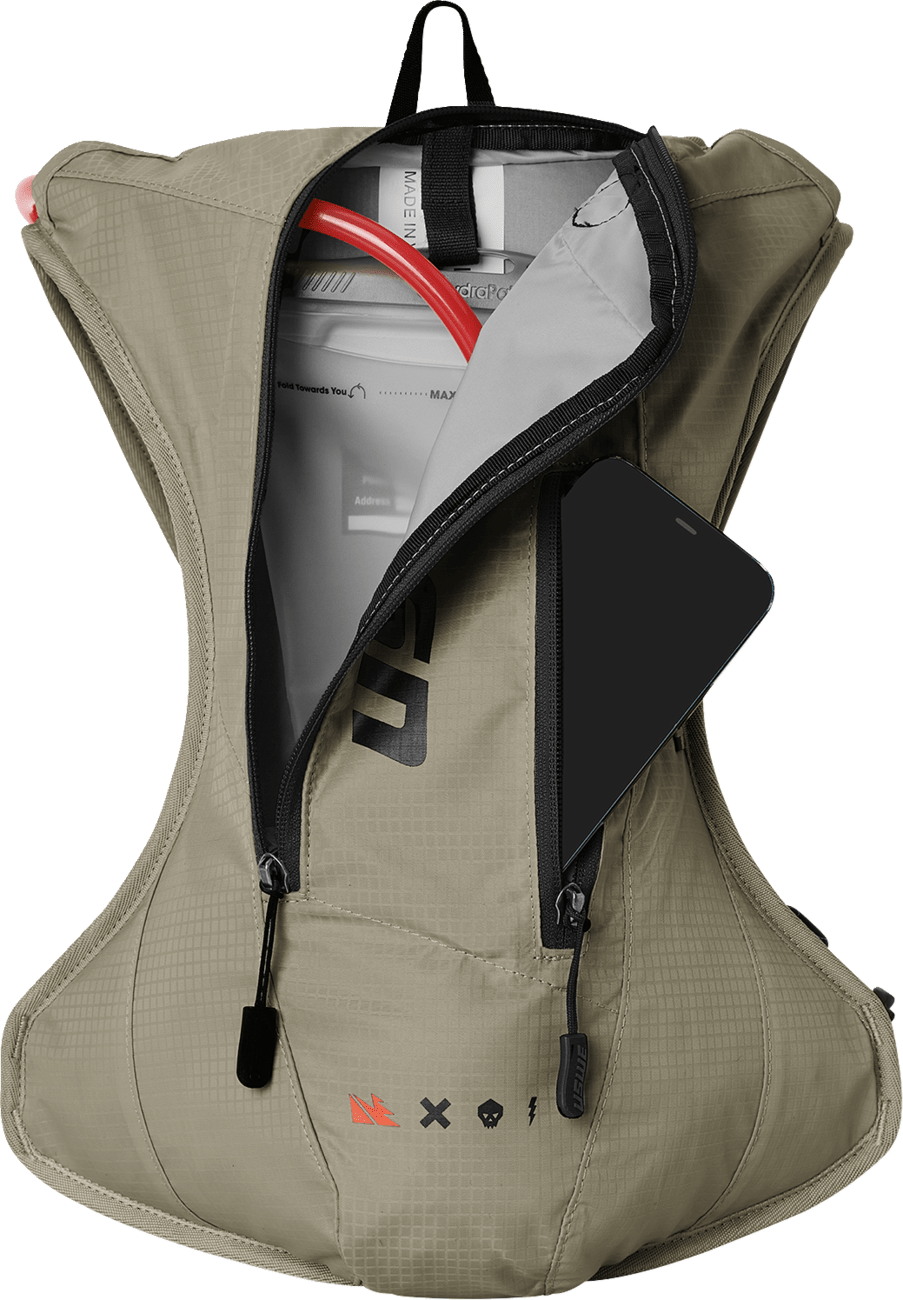 USWE Outlander 4L Hydration Pack - Sand - 5204077021 - MTB, Moto,Enduro, Trail Race Backpack - Moto - House MX