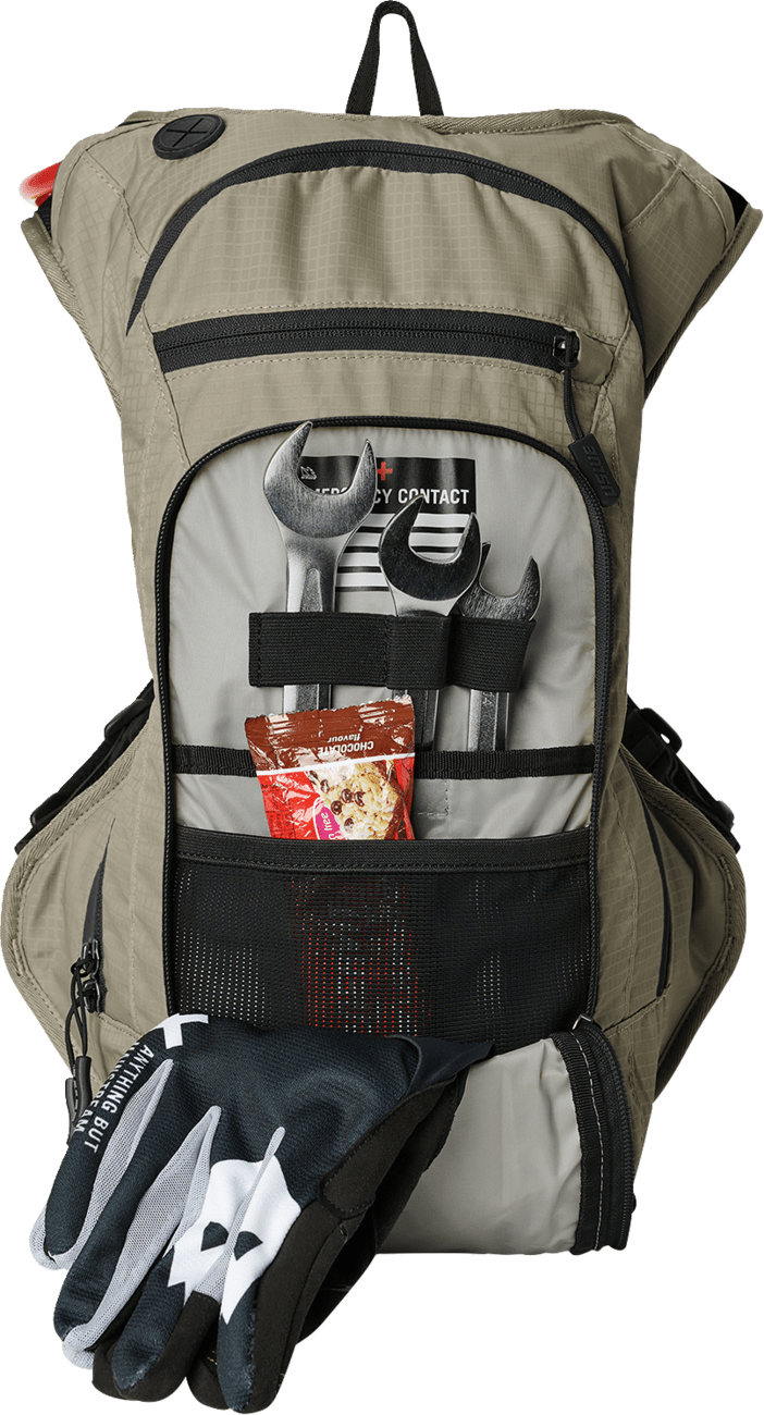 USWE Outlander 9L Hydration Pack Sand 5209077021 MTB Moto Enduro Backpack - Moto - House MX